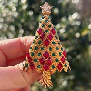 HOLIDAY🎄🎄EISENBERG ICE Gold Red/Green Swarovski Crystal Tree BROOCH